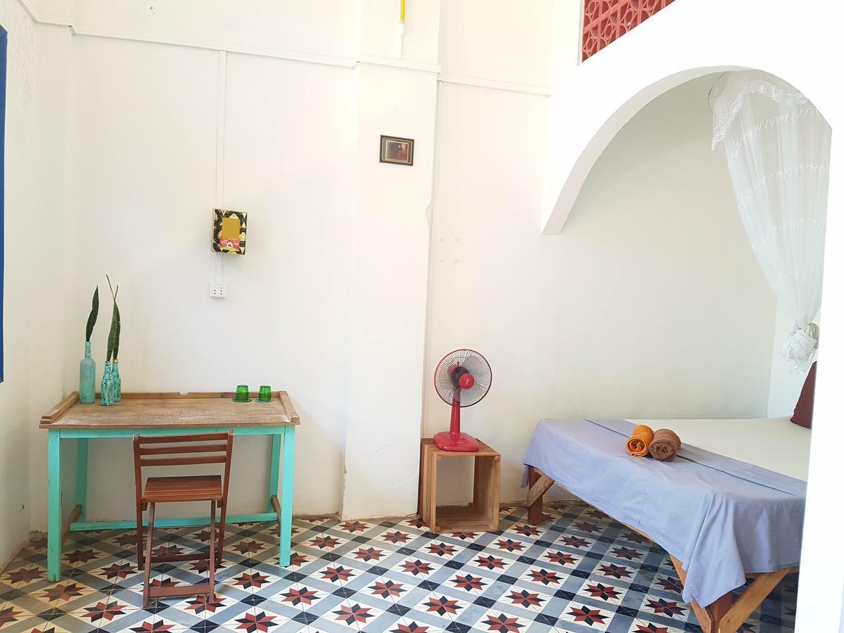 Baraca Guesthouse Kampot Exterior photo